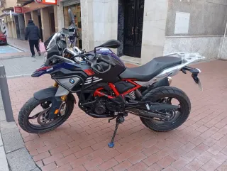 Se vende BMW 310 práctica mente nueva.solo2000 km