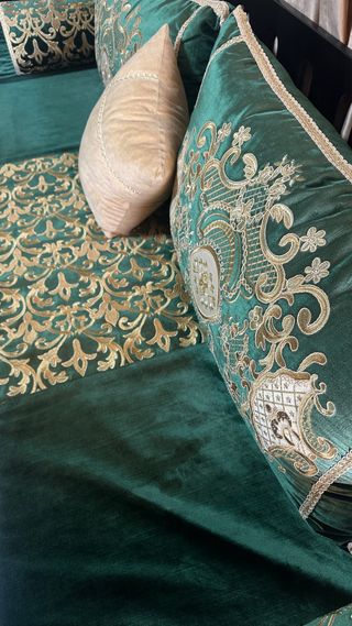 Sofá Marroquí Terciopelo Verde y Dorado