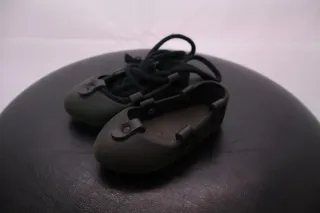 Alpargatas negras con cordones