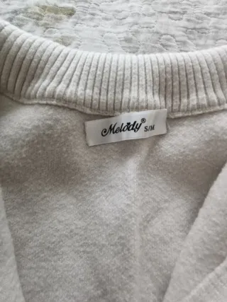 Vestido lana beige con cinturón negro