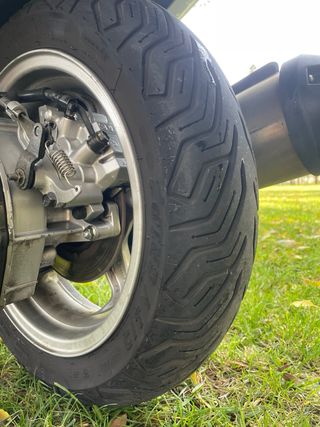 Suzuki Burgman 400 - 2003 // 50.400 km