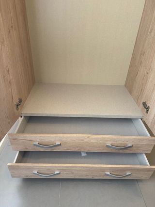 Armario, 80€ se recoge en la torre de la horadada.