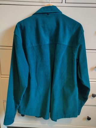 Sobre camisa de pana Oakley