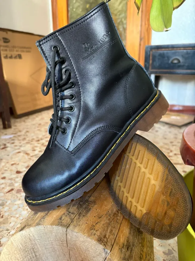 Botas Dr. Martens Negras Piel