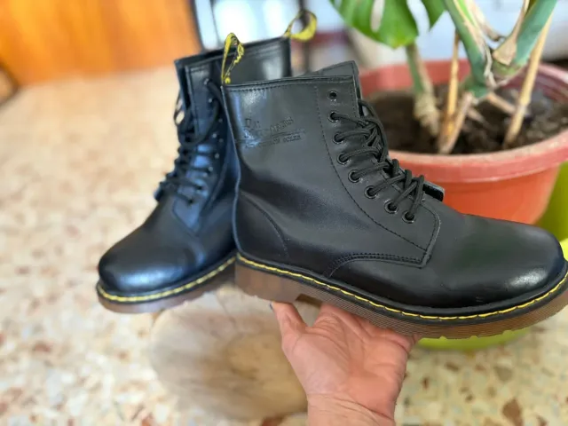 Botas Dr. Martens Negras Piel