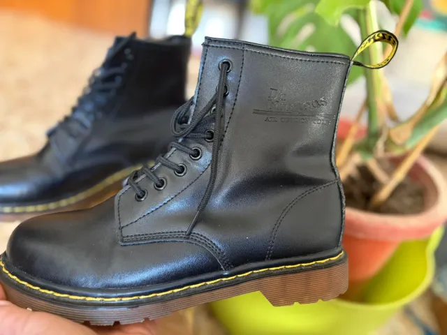 Botas Dr. Martens Negras Piel