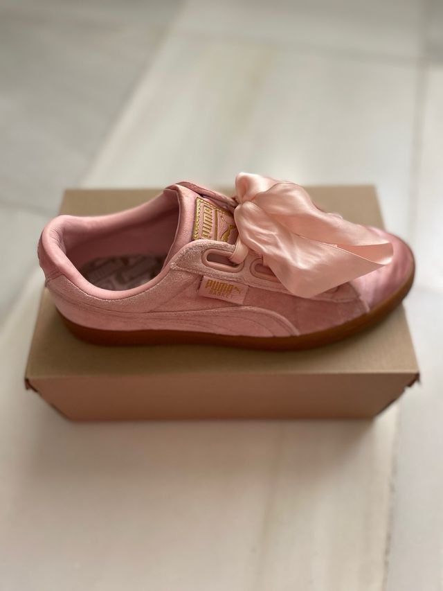 Zapatillas Puma Mujer Rosa con Lazos