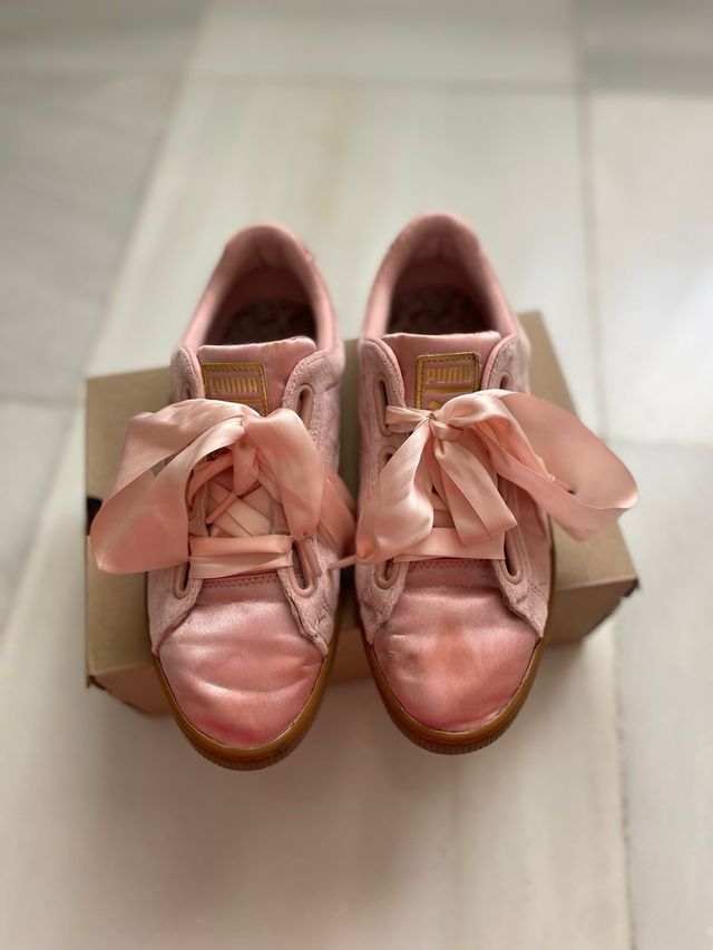 Zapatillas Puma Mujer Rosa con Lazos