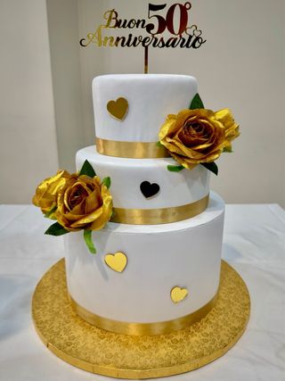 Torta 3 piani per feste