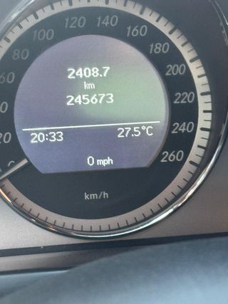 Mercedes-Benz C220 2011