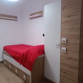 Alquilo Ático 2 Habitaciones