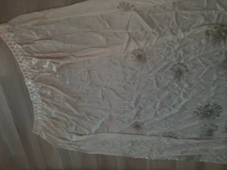 Tenda floreale beige