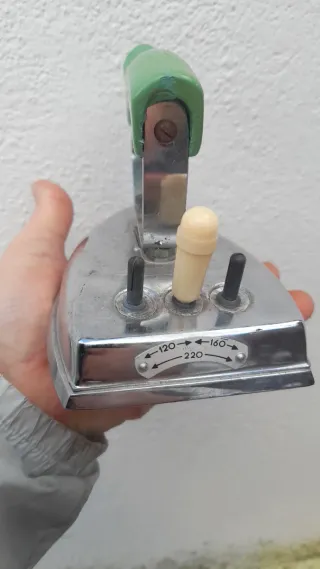 2 ferri da stiro vintage