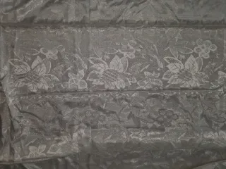 Tenda da interno bianca in tessuto