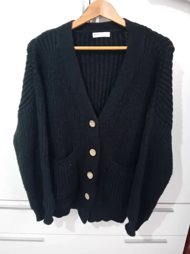 Cárdigan negro largo