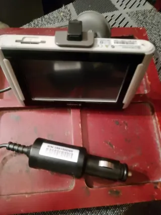 GPS Navman con cargador de coche y standar