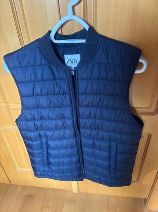 Chaleco acolchado azul Zara