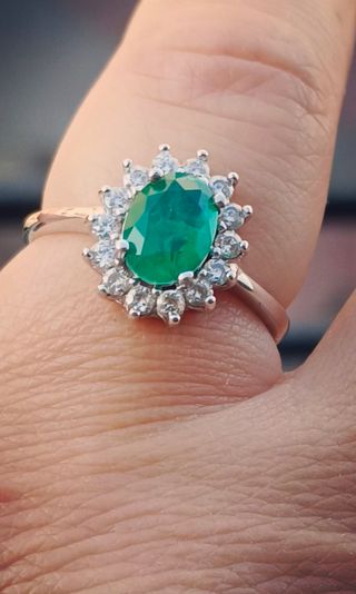 Anillo Esmeralda Natural y plata de ley 925