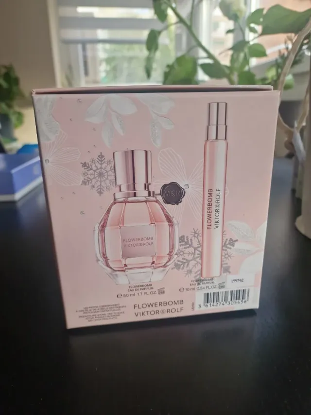 Cofre perfume Flowerbomb Viktor&Rolf