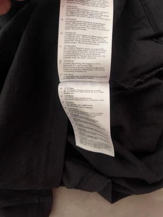 Camiseta Carhartt negra nueva