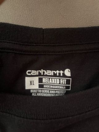Camiseta Carhartt negra nueva