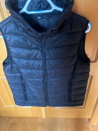 Chaleco acolchado Zara negro talla M