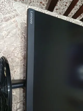 Monitor per computer marca Lenovo funzionante