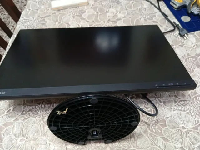 Monitor per computer marca Lenovo funzionante