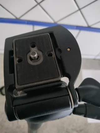 Cavalletto Treppiedi Manfrotto 728B sgancio rapido