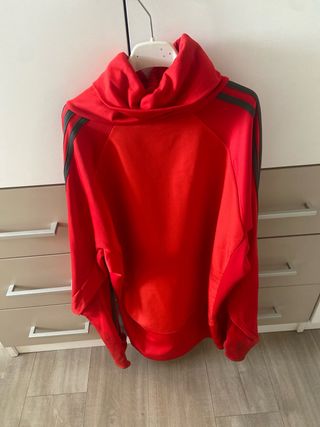Sudadera roja del bayern de munich