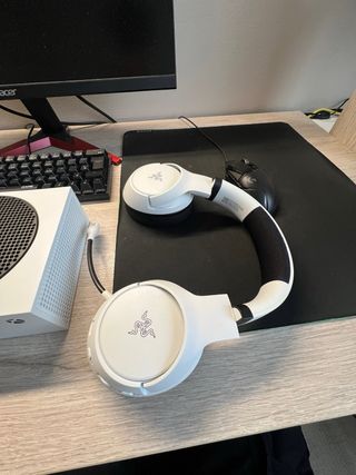 Xbox Series S + Razer Kaira (Xbox) wireless