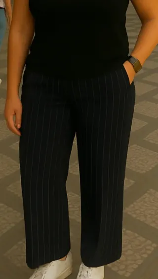 Pantalón de vestir de rayas diplomáticas