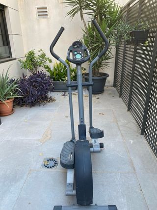 Bicicleta elíptica ProForm, modelo 585 EKG