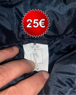 Chaqueta impermeable 1️⃣5️⃣€