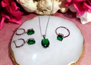 Conjunto Plata 925 Gemas Verdes Ovaladas