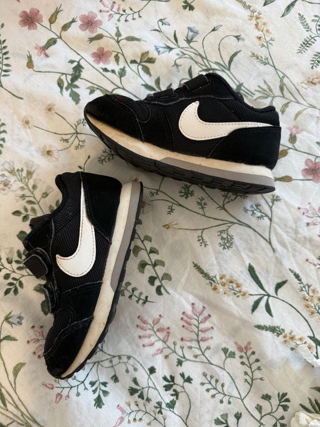 Zapatillas Nike niño negras