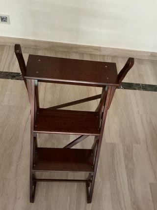 Escalera decorativa en madera