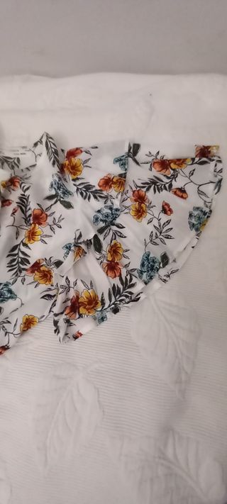 Blusa Sfera Flores Manga corta