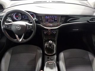 Opel Astra Design & Tech