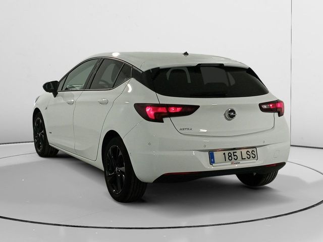 Opel Astra Design & Tech