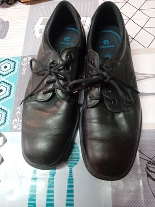 Mocasin hombre marca robusta n 44