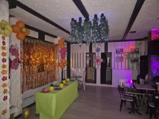 Se alquila para eventos asta 50 personas.Local en