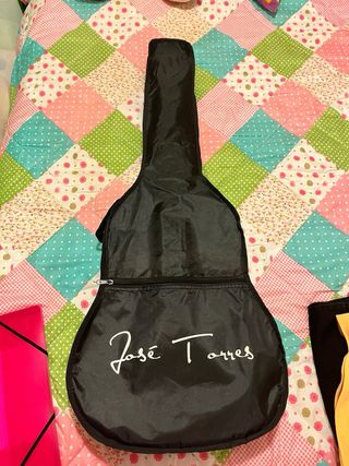 Guitarra Clásica JT-450 con Funda