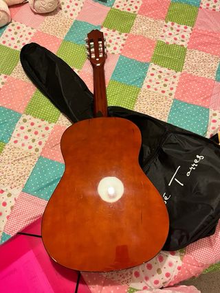 Guitarra Clásica JT-450 con Funda