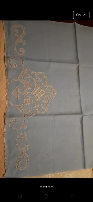 Asciugamani in lino celeste