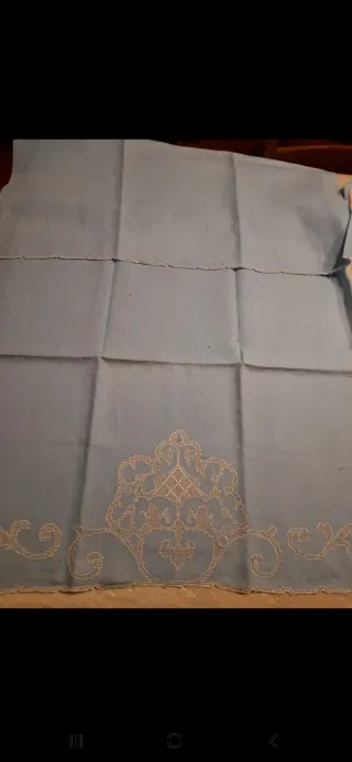 Asciugamani in lino celeste