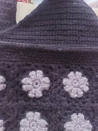 Mochila lana pequeña flores