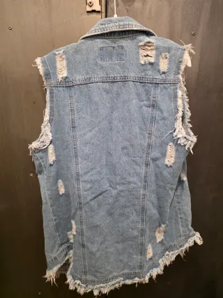 Chaqueta vaquera Lefties desgastada mujer