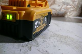 Bateria AVTARK 20V MAX 6Ah Lítio