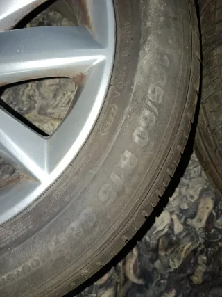 Llantas Seat Ibiza con gomas 80%
